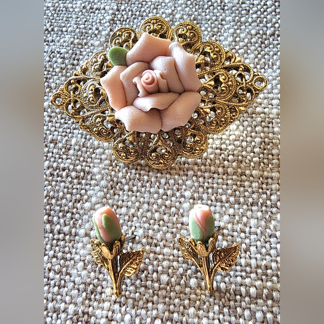 Vintage 1928 Rose Brooch With Earings 27$
